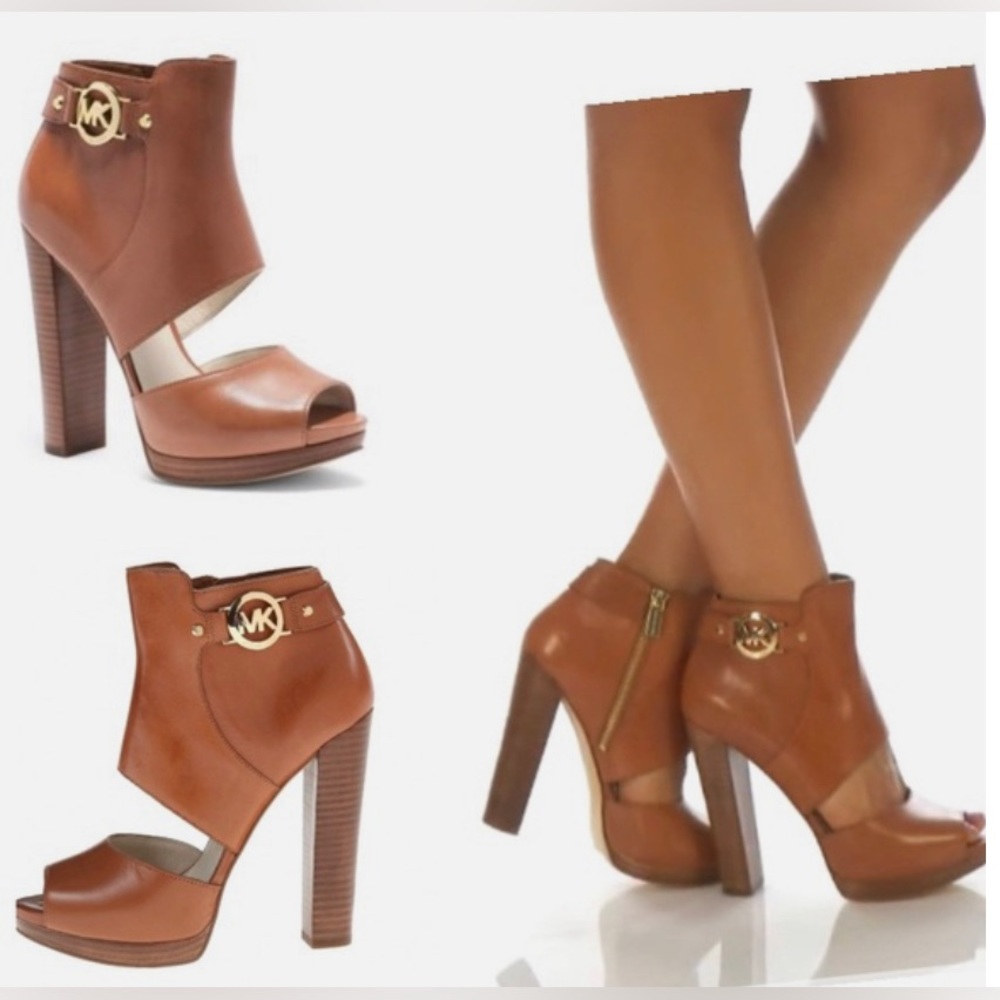 Michael Kors Wyatt Open Toe Sandals